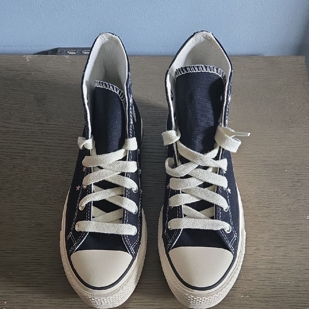Converse Black and White High-Top Sneakers - Picture 8 of 9